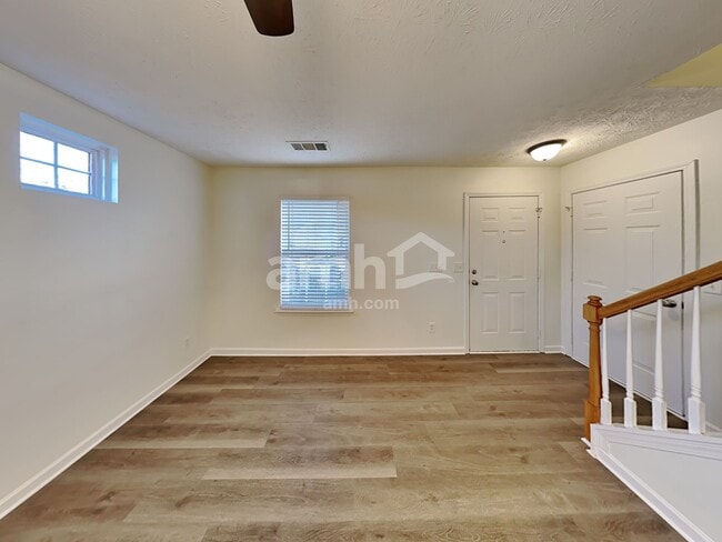 Photo - 135 Oak Grove Pl