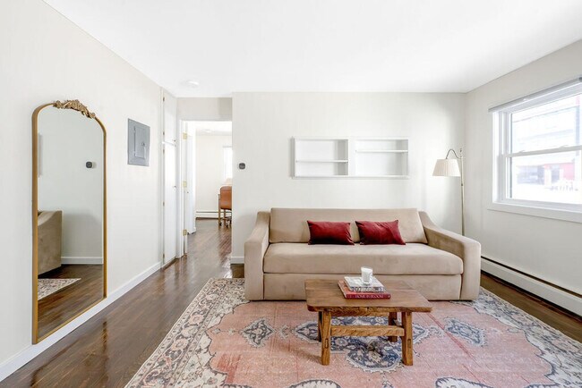 Photo - 202 S Henry St Unidad SI ID1468343P