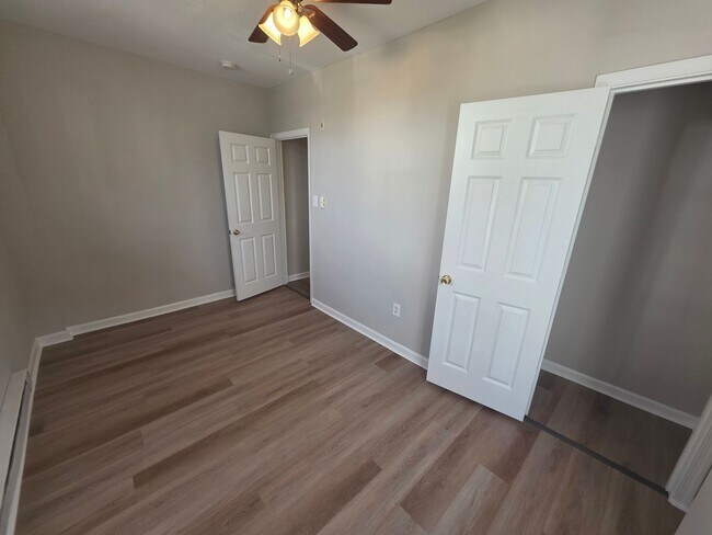 Photo - 151 W Grange Ave Unit 1F