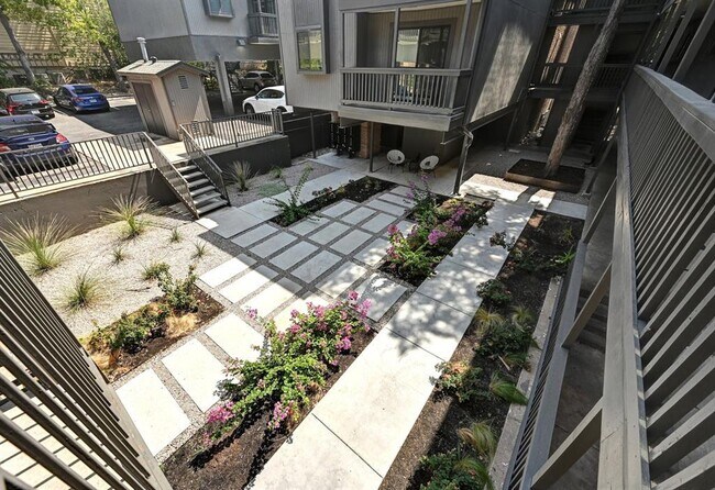 Photo - 3301 Red River St Unidad 308