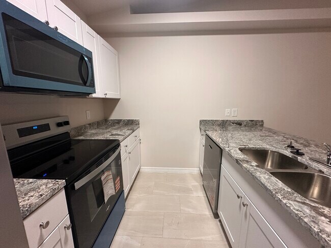 Photo - 1415 NE 8th Pl
