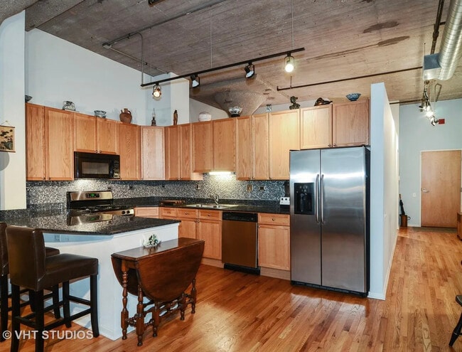 Photo - 900 N Kingsbury St Unit 851