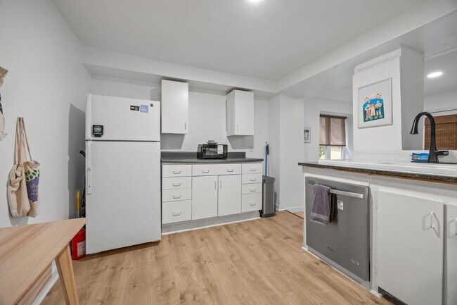 Photo - Charming 1 Bed, 1 Bath Duplex with Office/Flex Space near Five Points, Downtown Raleigh