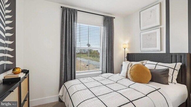 143 Willett Holw St
