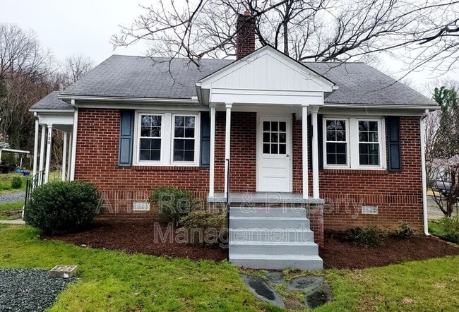 Building Photo - 122 Markham St