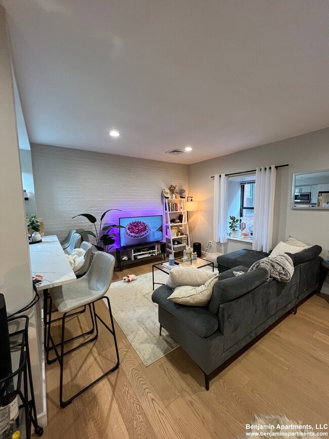 Photo - 1638 Washington St Condo
