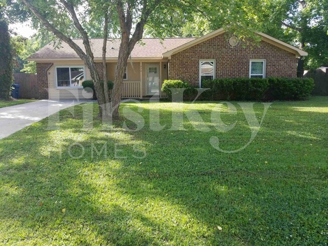 Building Photo - 430 Citadel St