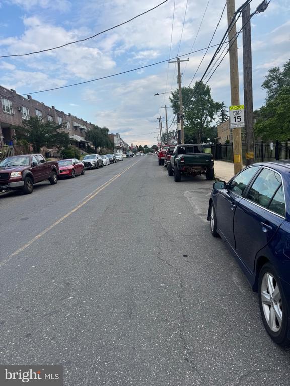 Photo - 6648 Lansdowne Ave