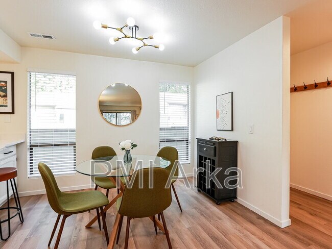 Photo - 10819 NE 37th Pl Unit Apt 223