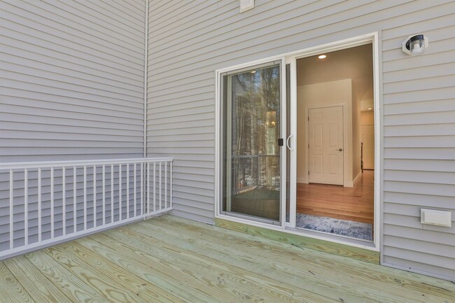 Photo - 22 Reeds Ferry Way