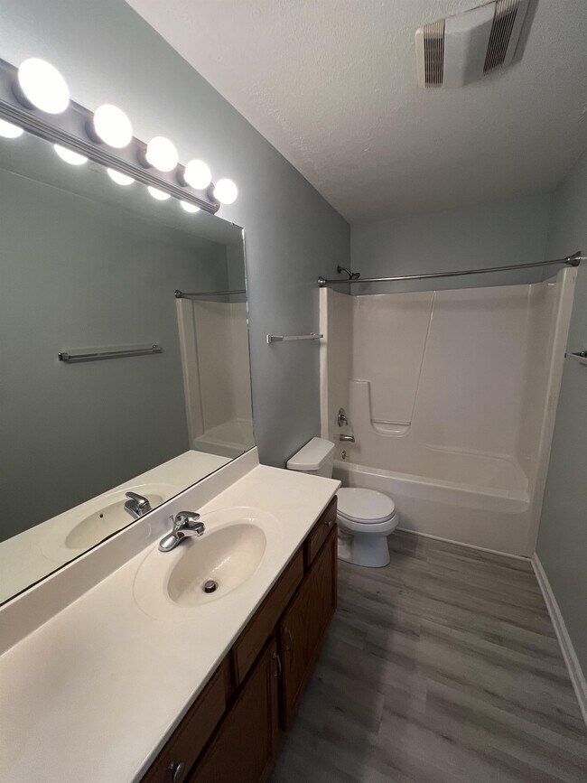 Photo - 706 N Prospect Ave