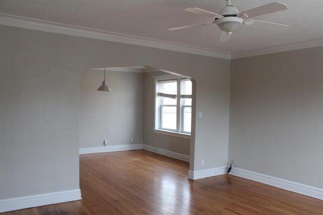 Photo - 3610 Bates St