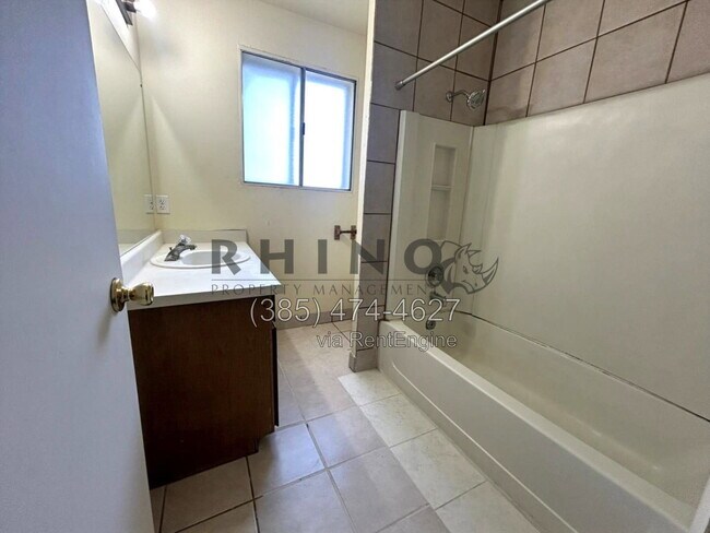 Photo - 449 N 1465 W