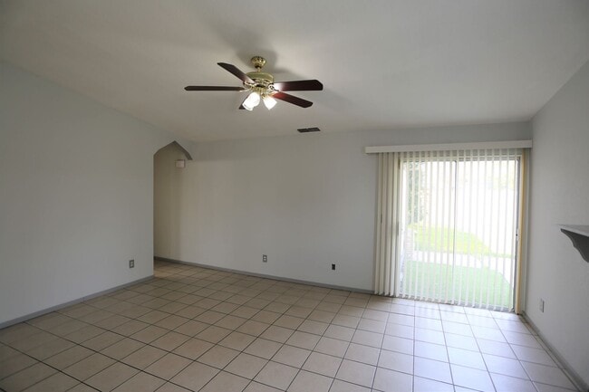 Photo - Great home on a cul de sac