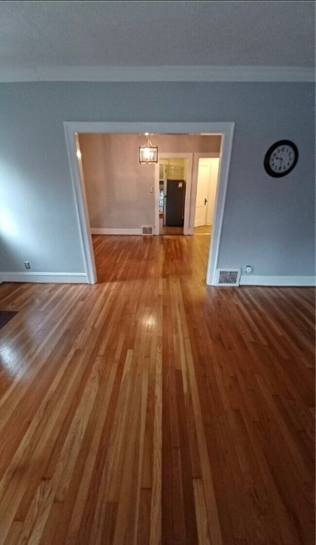 Photo - 1296 Nicholson Ave