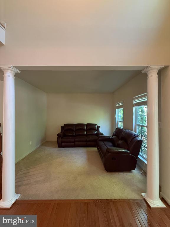 Building Photo - 12489 Pfitzner Ct
