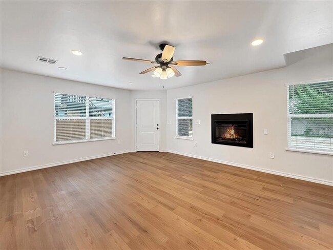 2346 NW 11th St