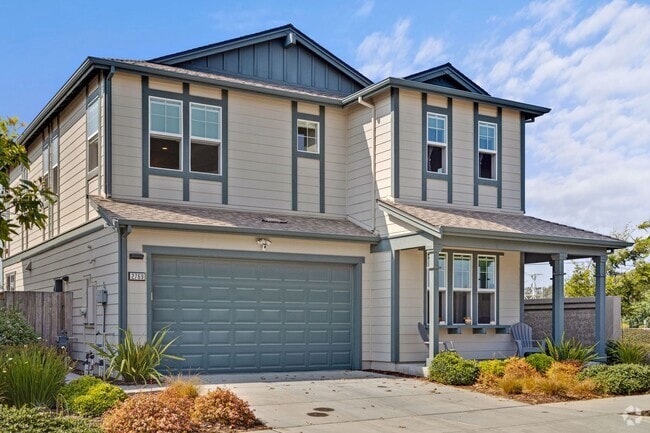 Building Photo - Beautiful  Home in The Dunes - AVAILABLE  ...