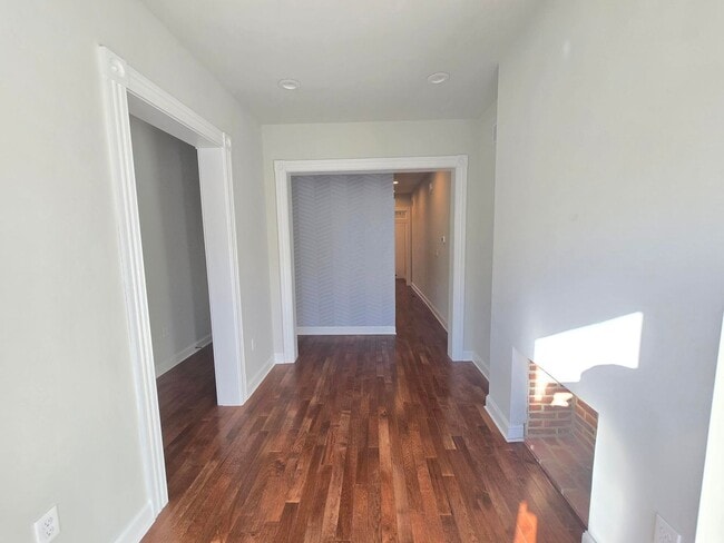 Photo - Beautiful 3 Bedroom 2 Bathroom East Baltim...