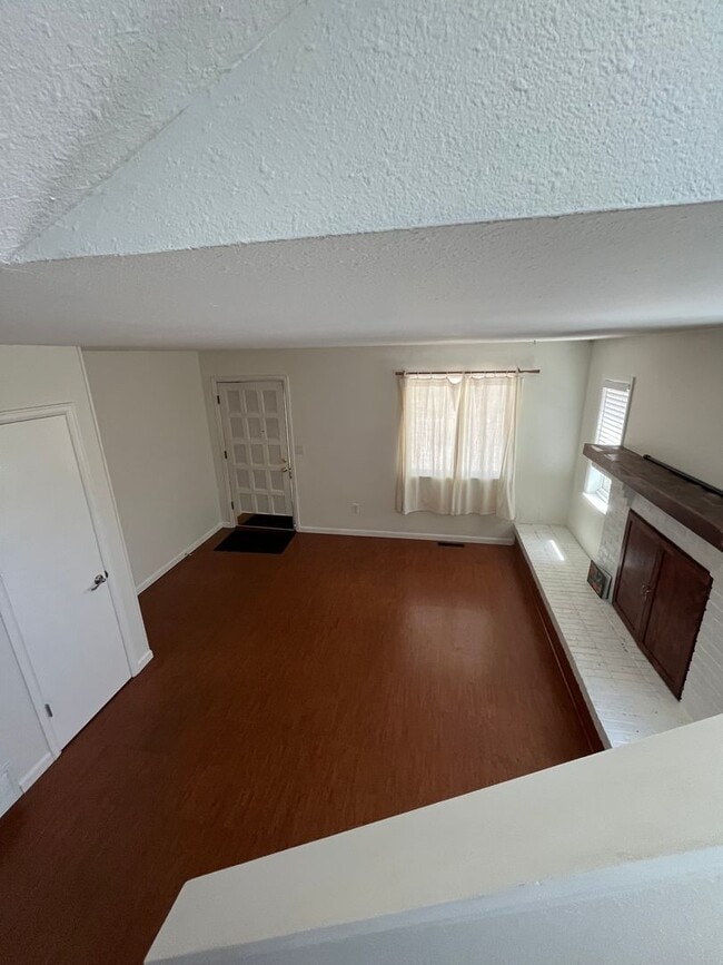 Photo - 4 Bedroom Gardener's Delight With Rooftop Patio, Privacy and Covered Parking