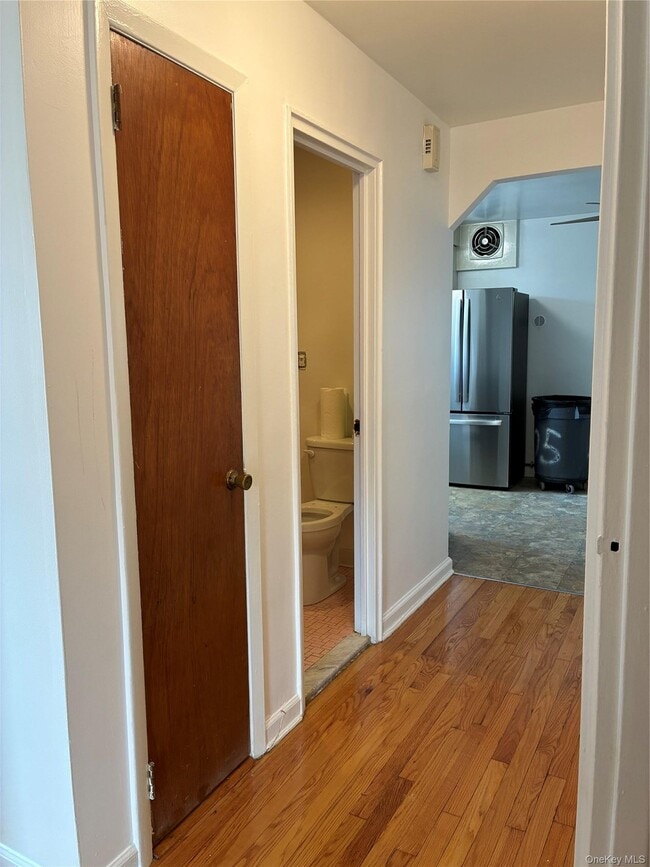 Photo - 105 Wakefield Ave Unit 3