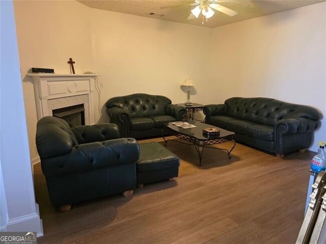 Photo - 3828 Dandridge Way NW