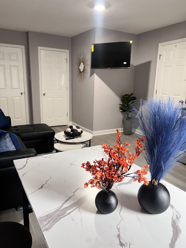 Photo - 5335 Yellow Pine Dr Apartment Unit Everything Included