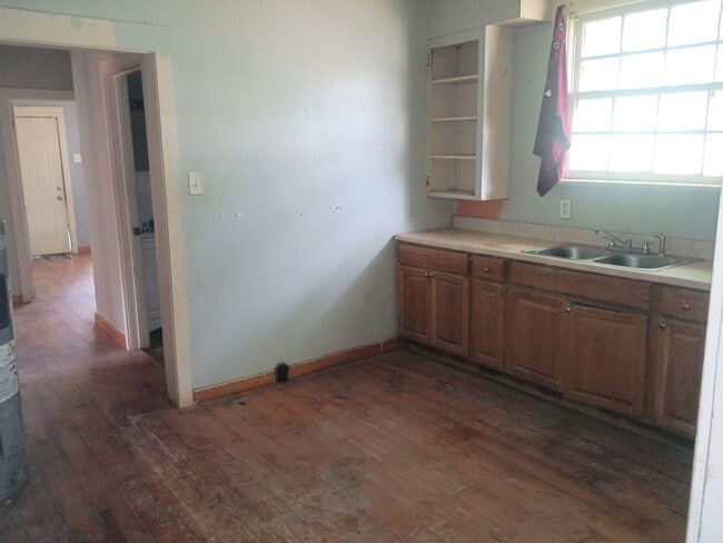 Photo - 3911 Evangeline St