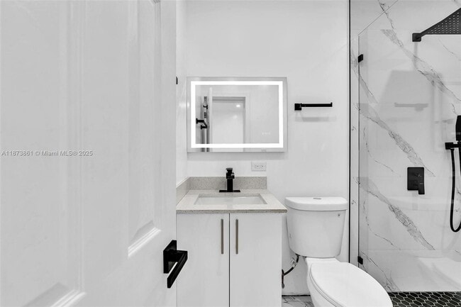 Photo - 5850 NE 3rd Ave