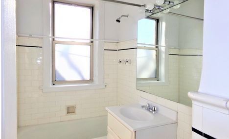 1039 W North Shore Ave Unit 2W