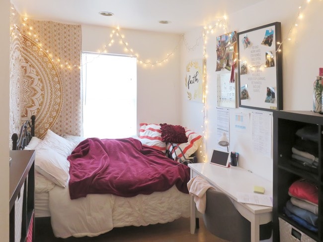 Photo - 75 Easton Ave