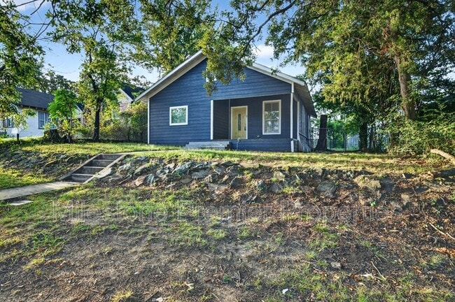 Photo - 514 E Day St Casa