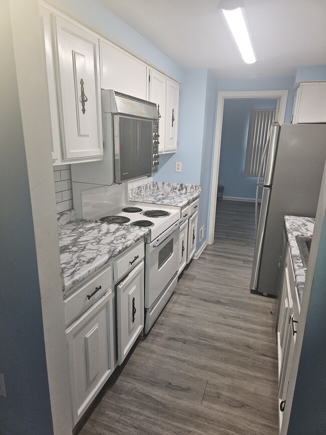 14818 Belle Ami Dr
