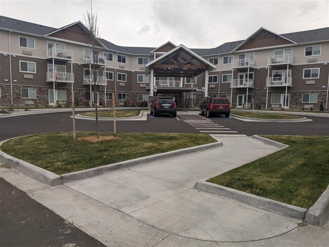 Photo - 3333 Sparks Rd