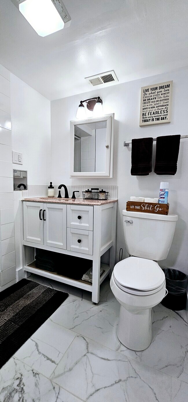 Photo - 1168 Herbert Ave Unit B