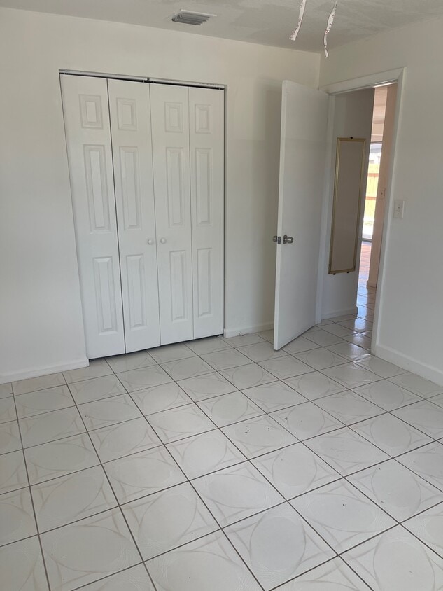 Photo - 4915 Weymouth St (Greenacres, FL)