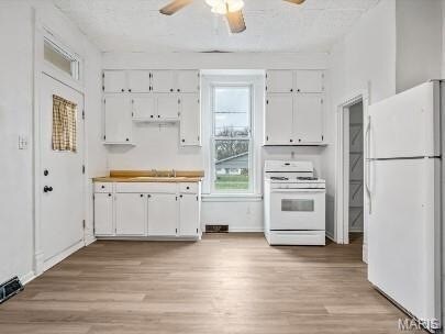 2928 Mary Irene St