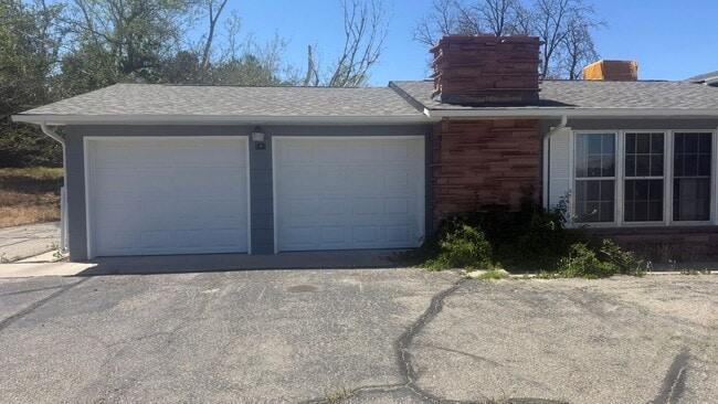 Photo - 547 Greenwood Dr