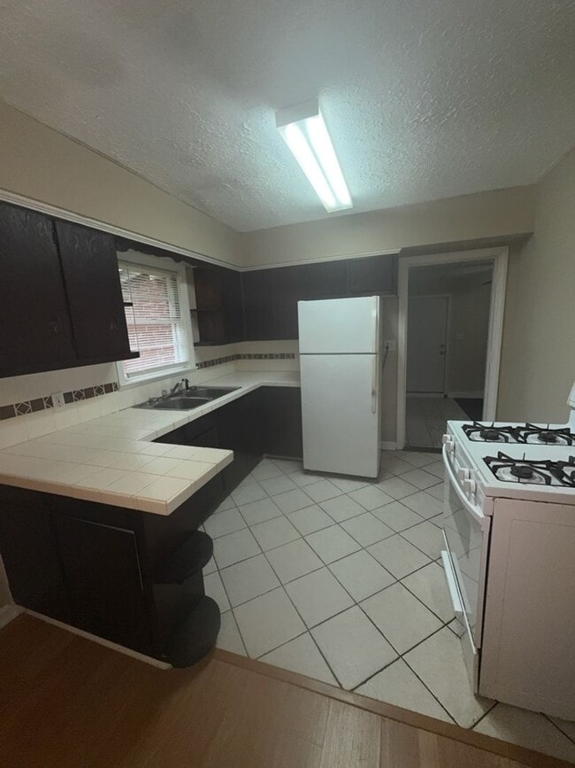 Photo - 2885 Ramsey Rd