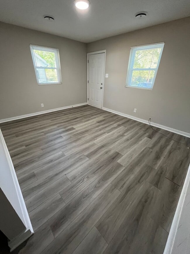 Photo - 2206 W Knox St Unit RS or B