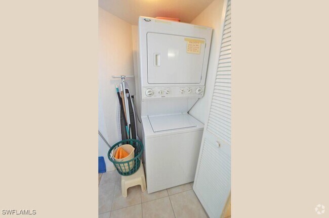 Building Photo - 113 Wading Bird Cir Unit W-102 Rental