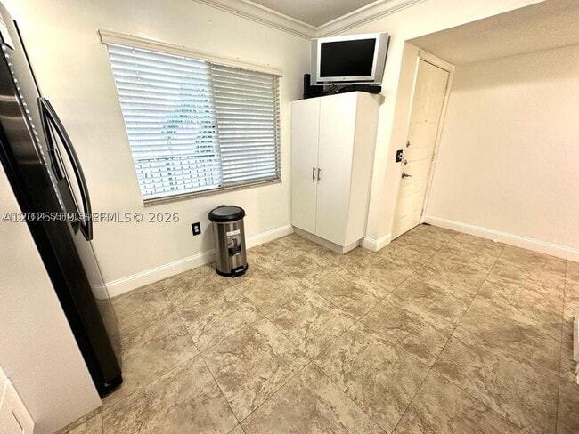 Building Photo - 850 SW 138th Ave Unit 307D