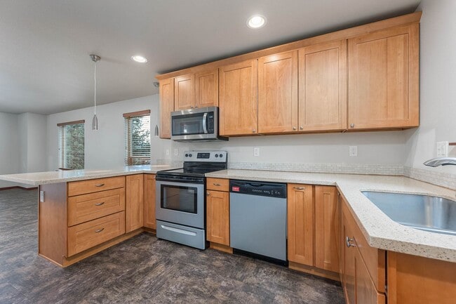 Photo - Windsor Place Apartments