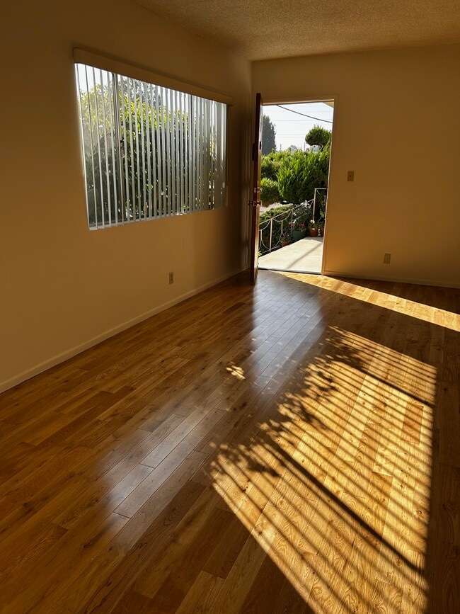 Photo - 1756 Brockton Ave