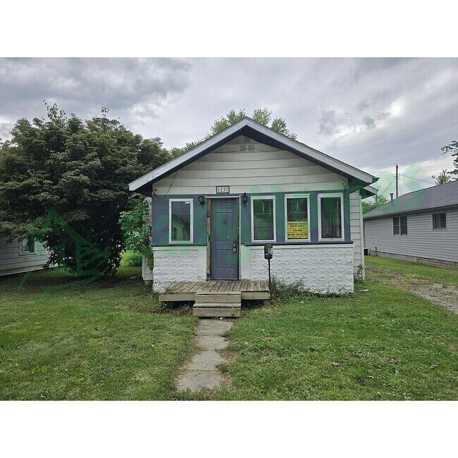 Building Photo - 1137 S Calumet St Rental