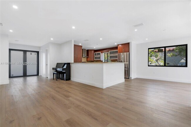 Photo - 8951 Byron Ave