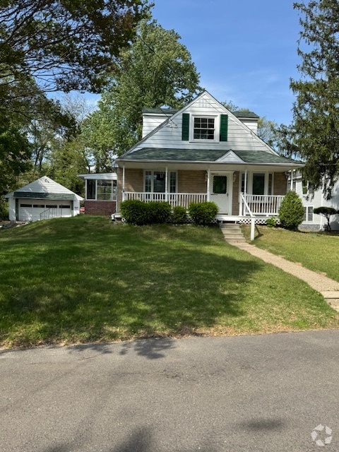 Building Photo - 337 Duff Ave Rental