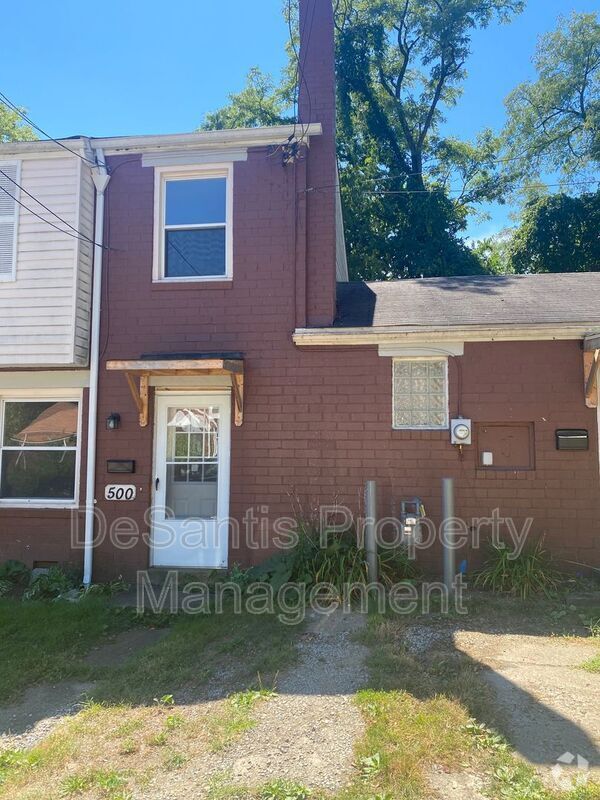 Building Photo - 500 Cypress Dr Rental