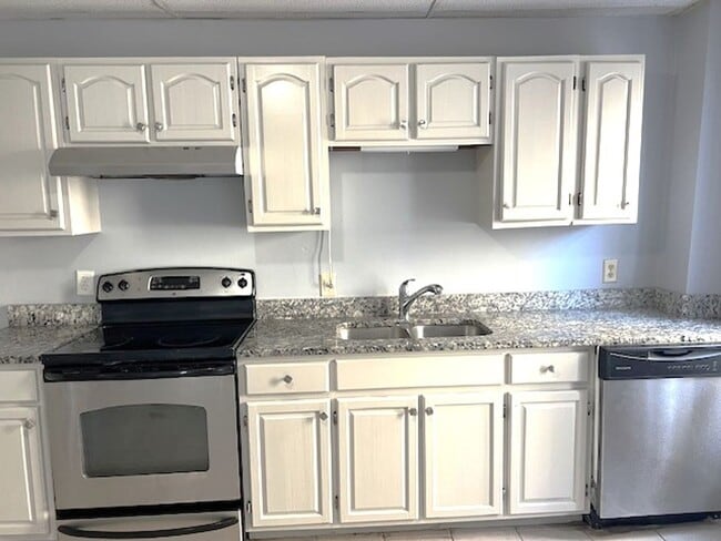 37-41 Mason Avenue - 37-41 Mason Avenue Apartment Unit #1