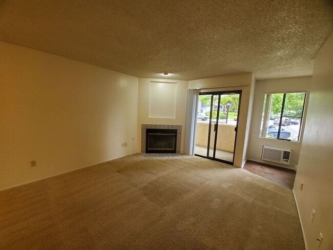 Photo - Fallbrook Hills Apartments